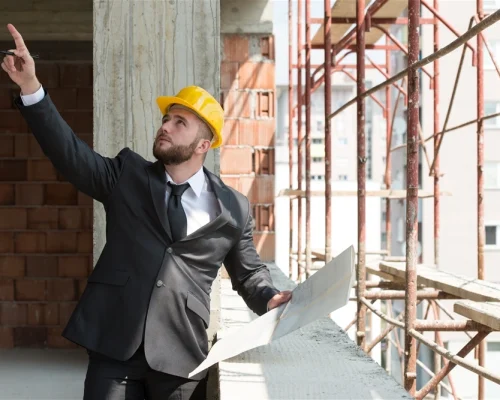 FeaturePics-Engineer-Pointing-083834-3213031